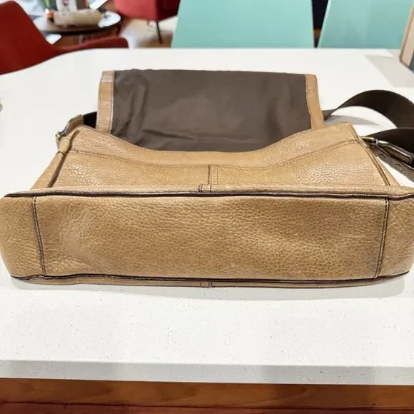 COACH BLEECKER LEGACY LEATHER COURIER BAG BRASS CIGAR F71070 - Picture 11 of 11